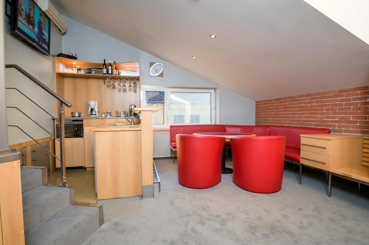 A Perfect Option For People Who Want To Enjoy Their In Apartment *